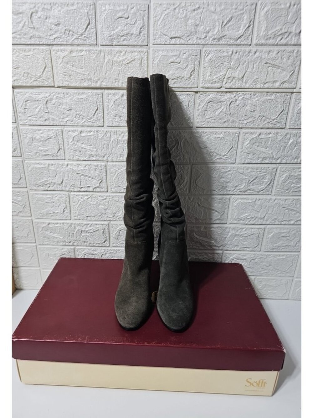Sofft Women’s Belfast Nimbus Grey Suede Slouch Riding Boots Size US 6